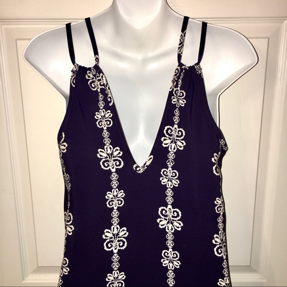 Francesca’s Dress - Picture 3 of 9